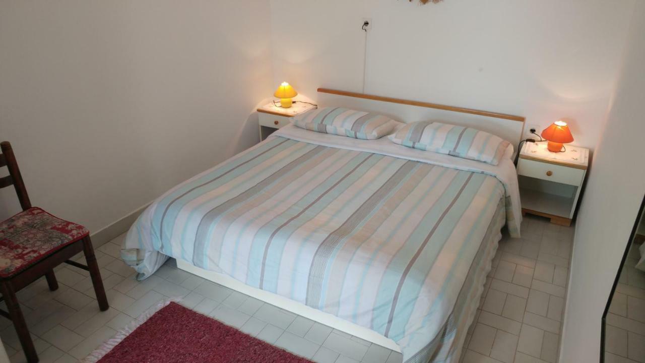 Apartments Dora Banjol Bagian luar foto